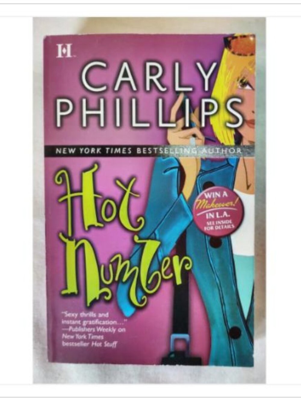Hot Number Carly Phillips 2005 ISBN 0-373-77055-3